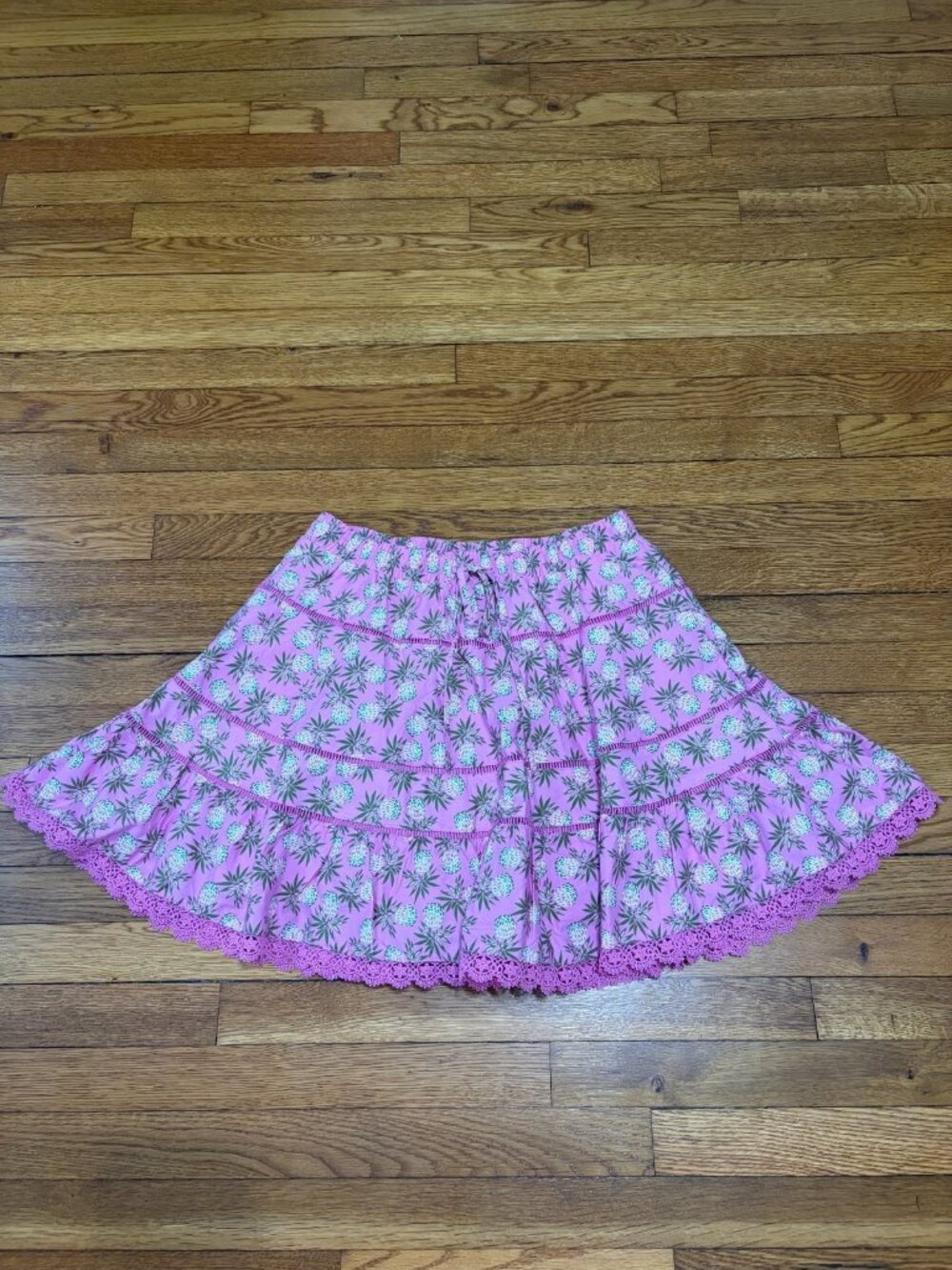 Free Assembly Women's Skirt Size Medium Pink Cotton Pineapple Print Elastic NWT